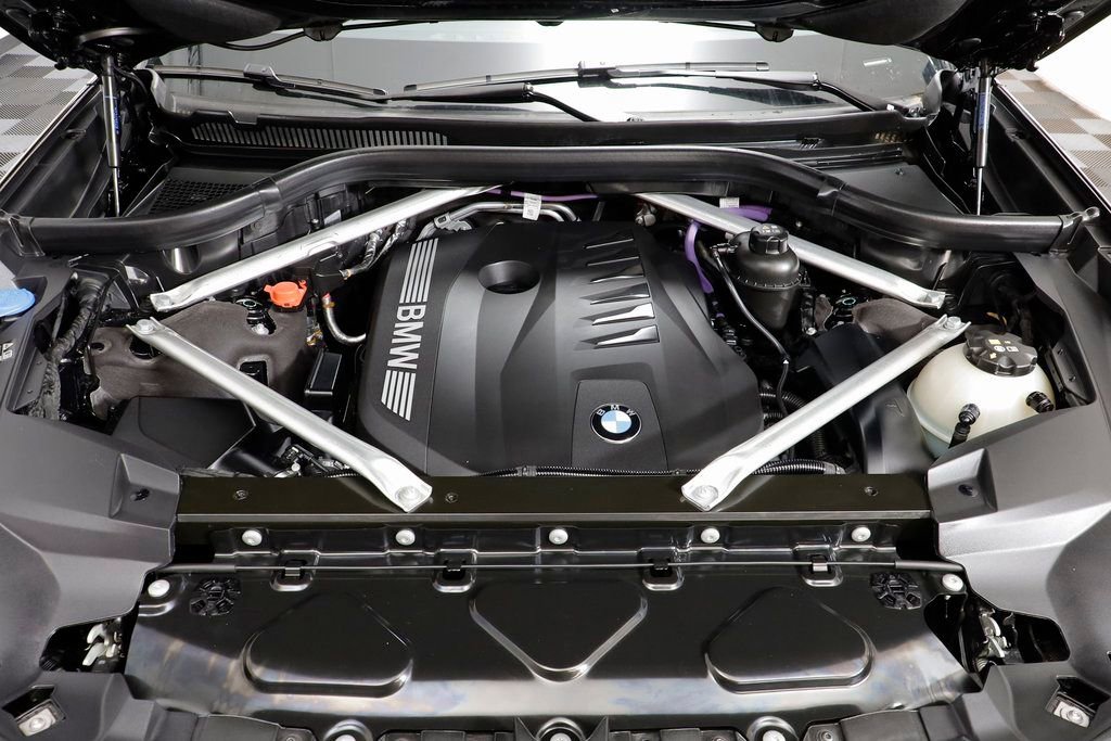 Used 2025 BMW X7 xDrive40i image 24