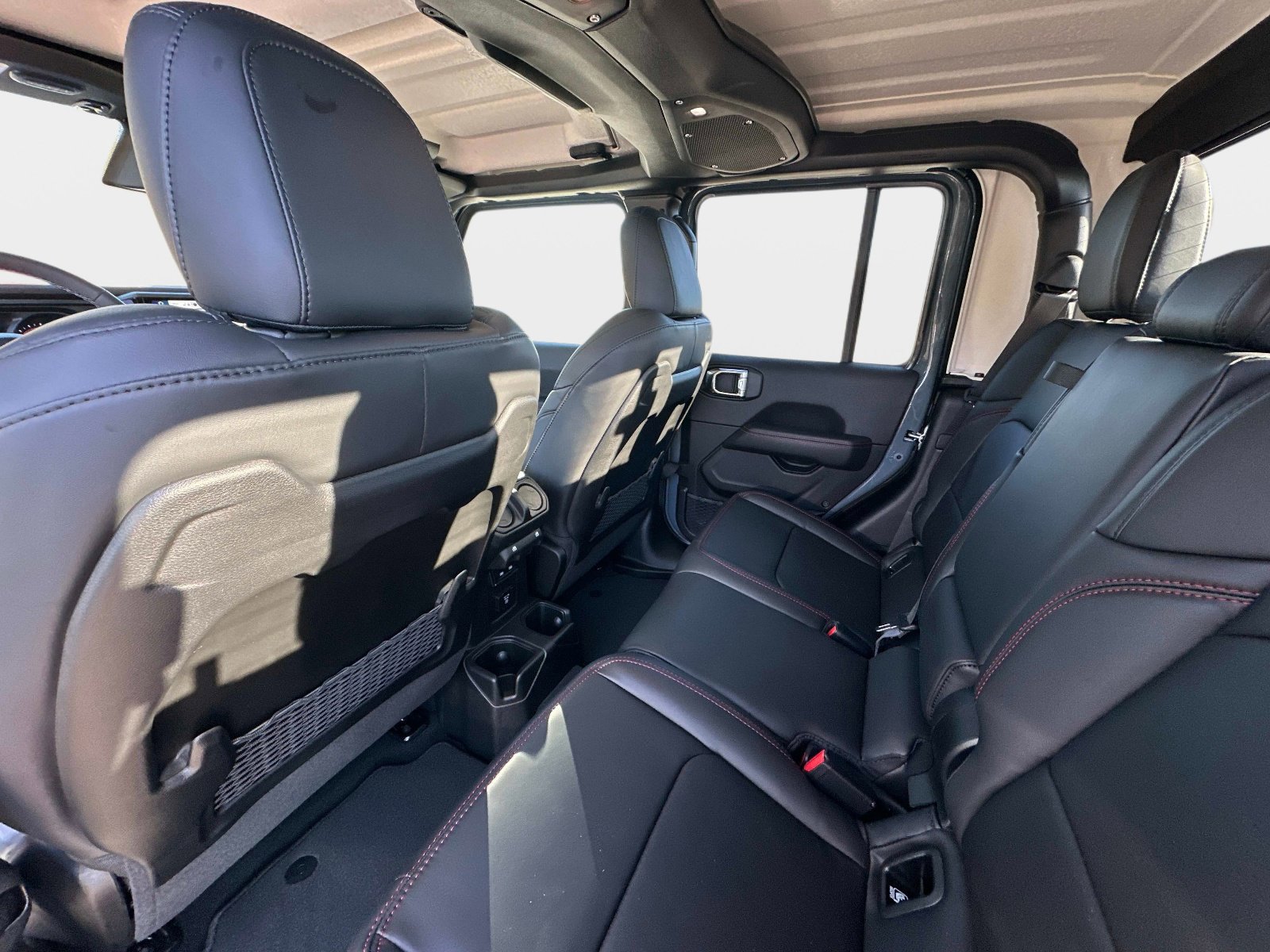 New 2026 Jeep Gladiator Rubicon w/ Safety Group image 18