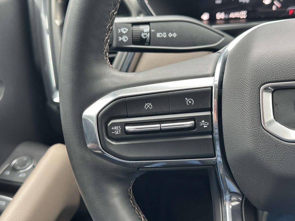 Used 2024 GMC Canyon Denali image 24