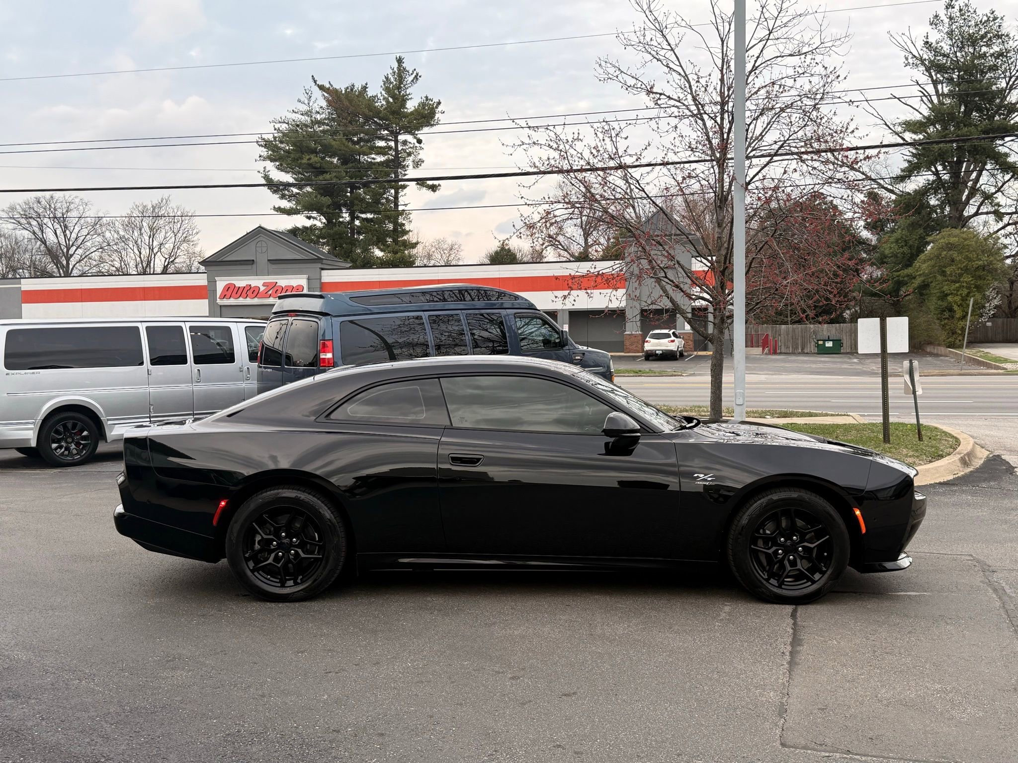 Used 2025 Dodge Charger R/T w/ Quick Order Package 25M R/T image 5