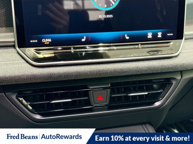 New 2026 Volkswagen Tiguan S AWD/4WD image 9