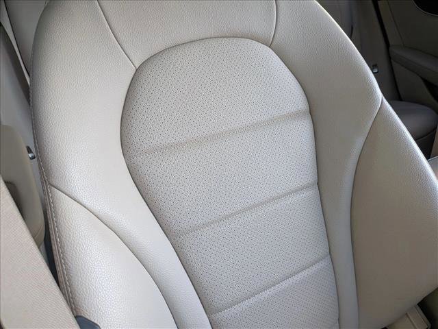 Used 2018 Mercedes-Benz GLC 300 4MATIC image 21