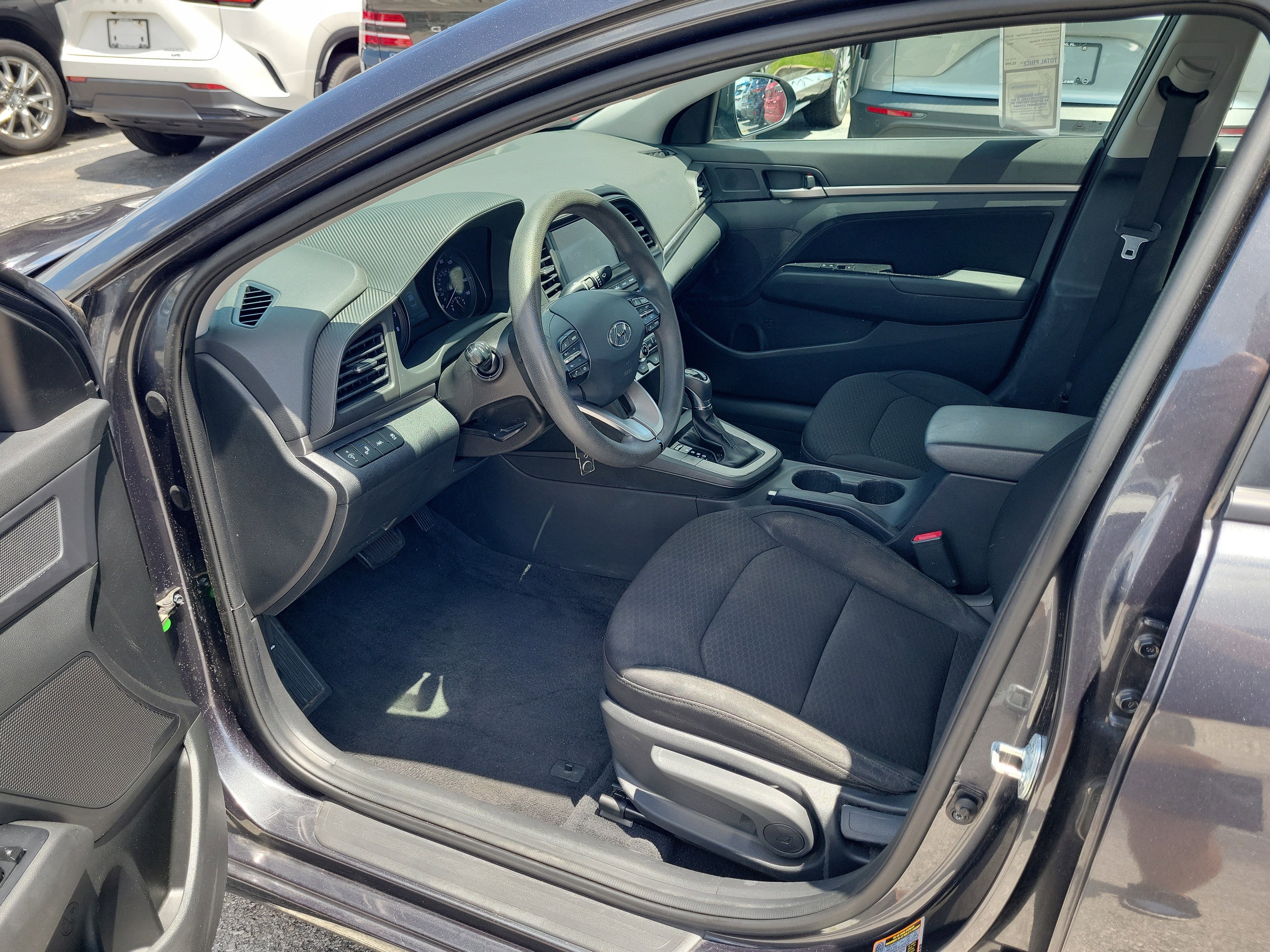 Used 2020 Hyundai Elantra SEL w/ Cargo Package (C1) FWD image 12