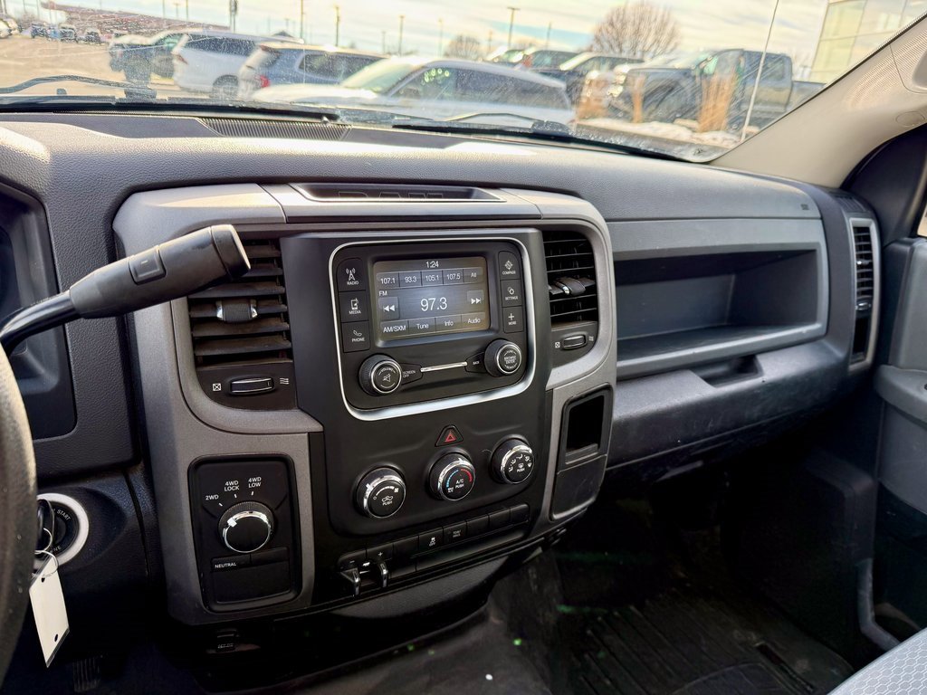 Used 2014 RAM 2500 Tradesman w/ Chrome Appearance Group image 12