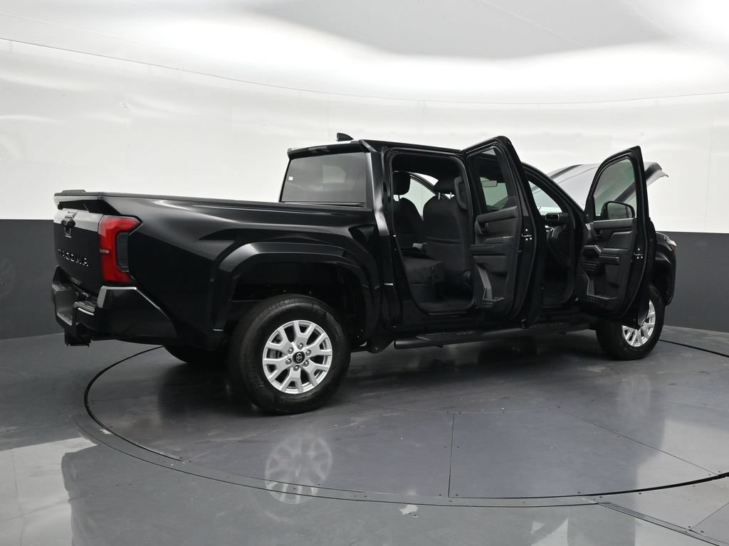 Used 2025 Toyota Tacoma SR5 RWD image 32