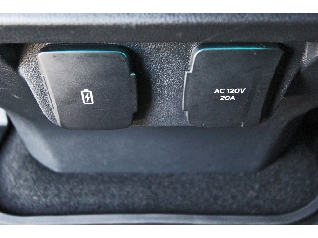 Used 2023 Ford F150 Platinum w/ Equipment Group 701A High AWD/4WD image 14