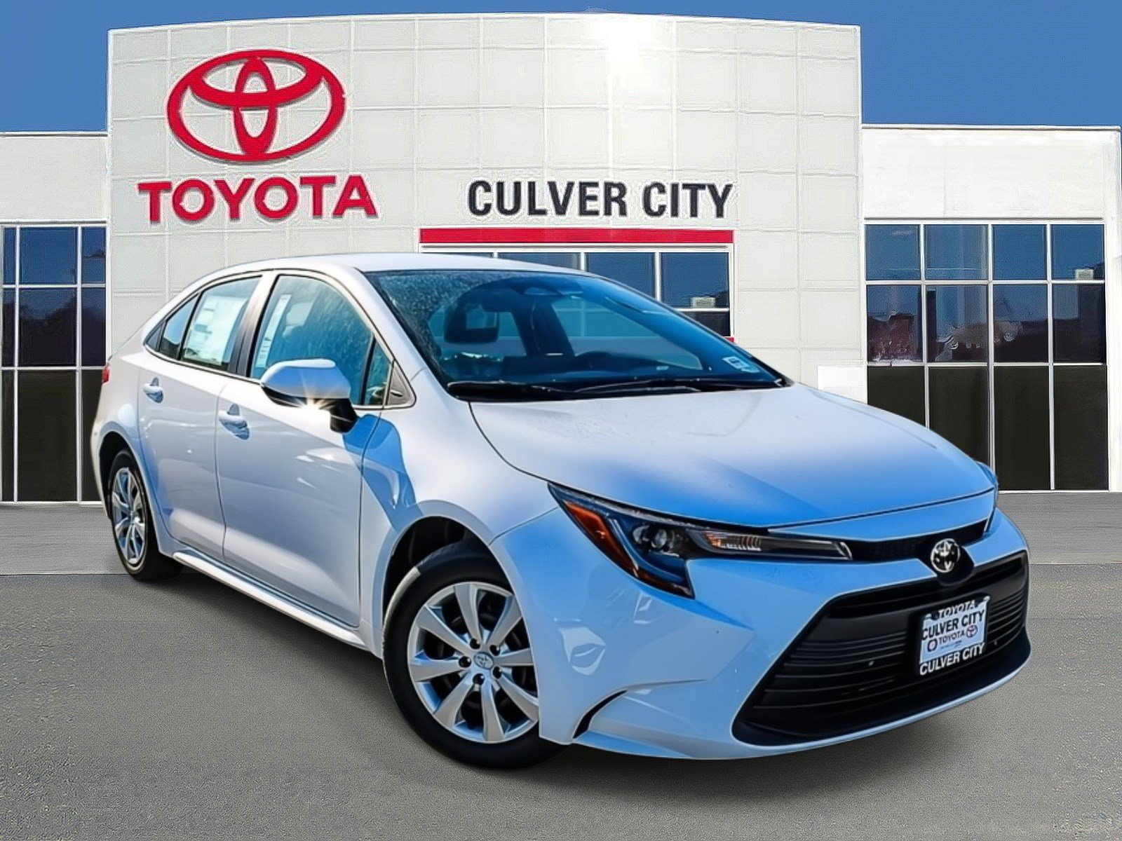 New 2026 Toyota Corolla LE w/ Carpet Mat Package (TMS)