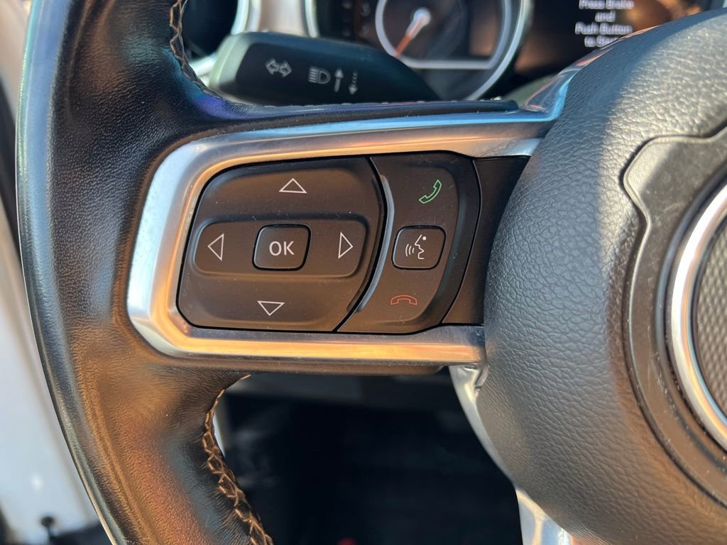Used 2020 Jeep Wrangler Unlimited Sahara image 40