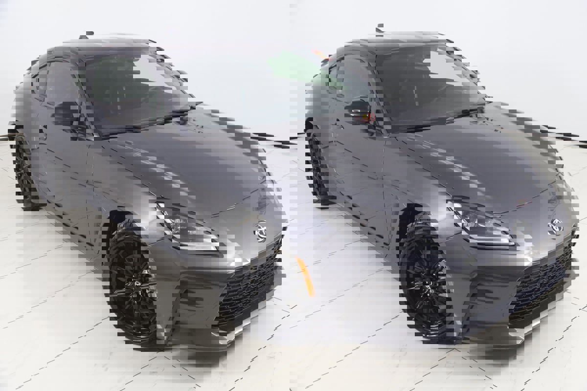 Used 2024 Toyota GR86 Premium image 17