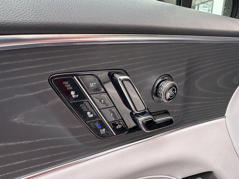 New 2025 Cadillac Lyriq Sport image 17