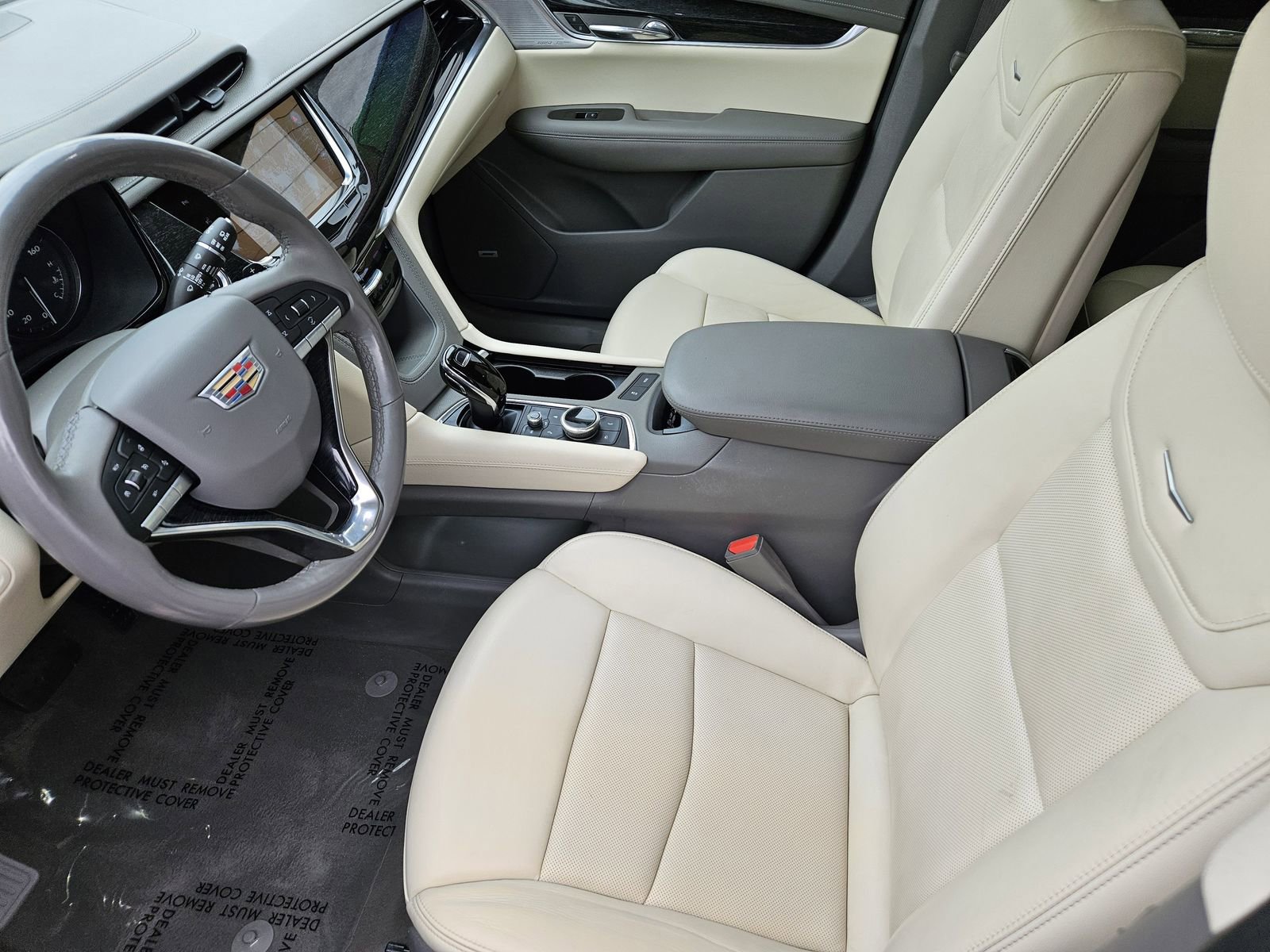 Used 2021 Cadillac XT6 Premium Luxury image 16