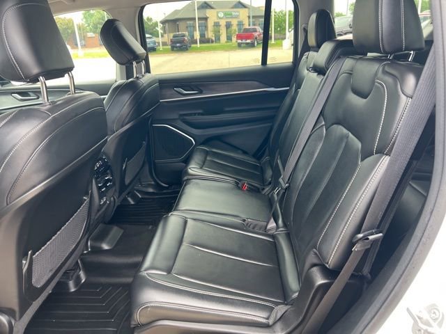 Used 2022 Jeep Grand Cherokee L Limited image 14