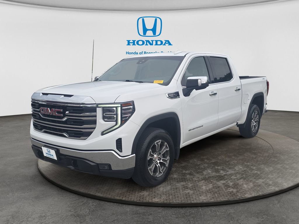 Used 2025 GMC Sierra 1500 SLT AWD/4WD image 1