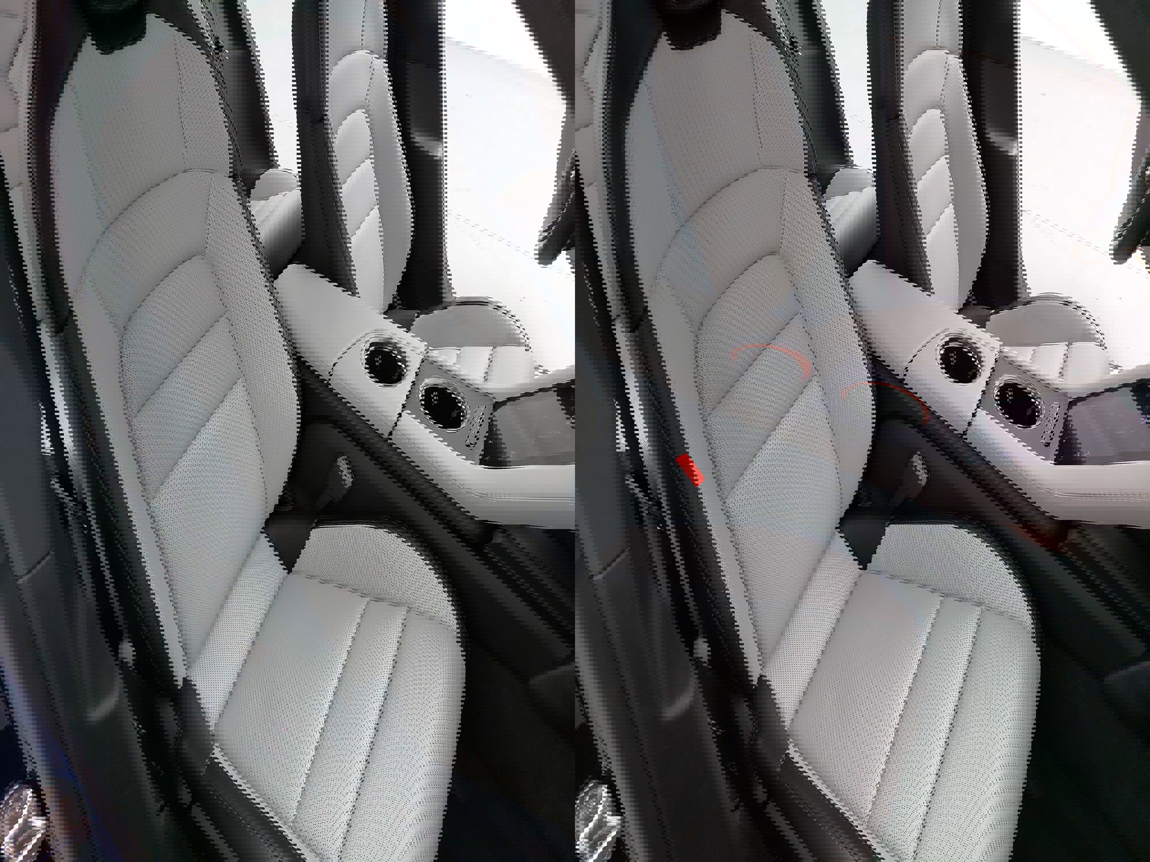 Certified 2025 Porsche Taycan image 12