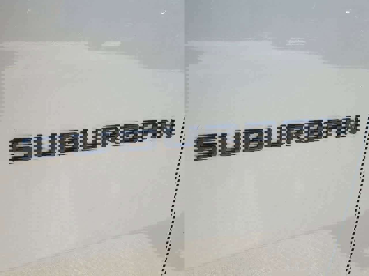 Used 2021 Chevrolet Suburban RST image 13