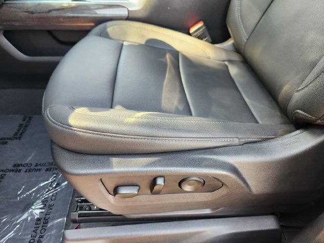 Used 2024 Chevrolet Silverado 1500 LTZ AWD/4WD image 25