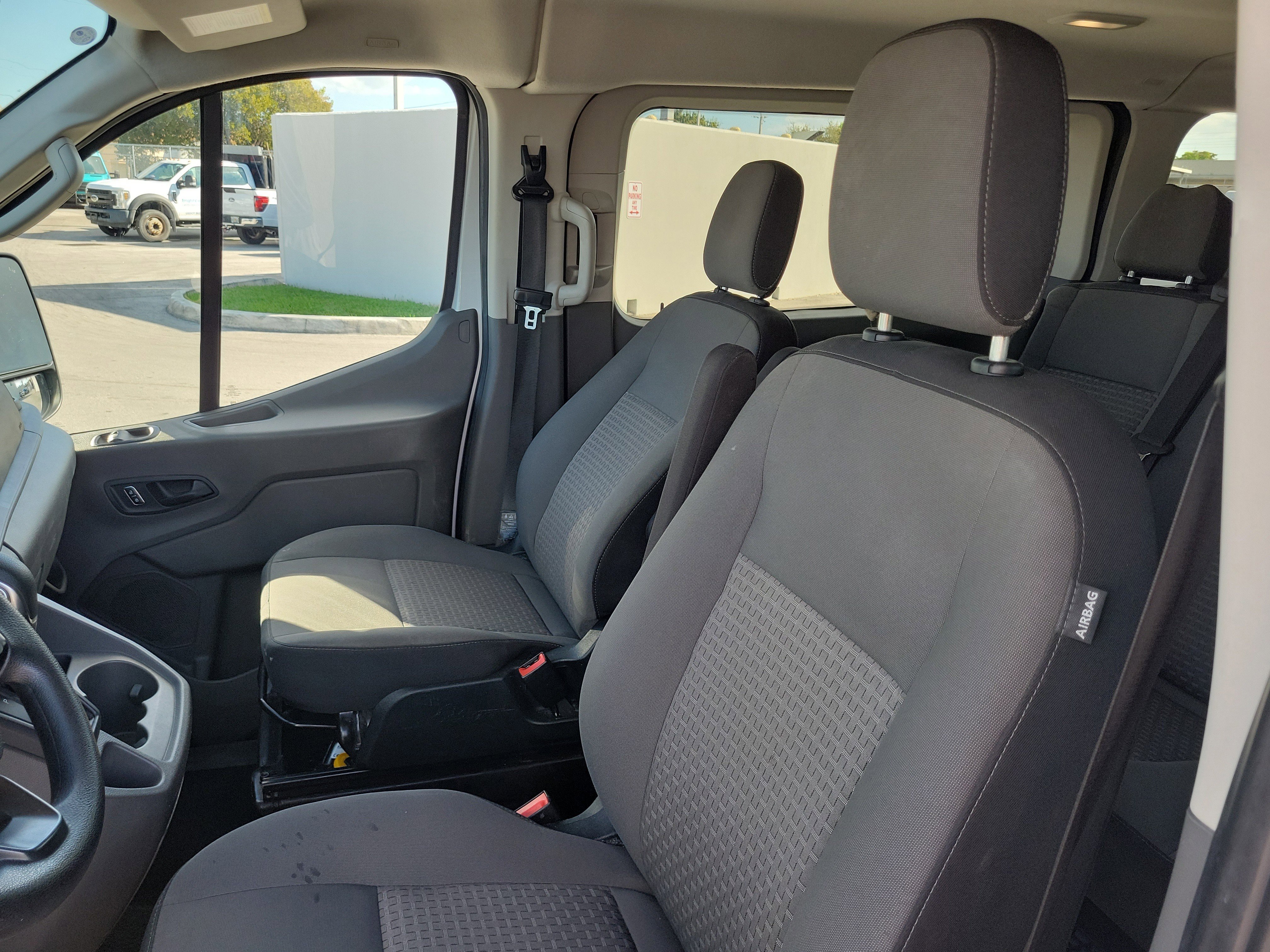 Used 2023 Ford Transit 350 XLT image 12