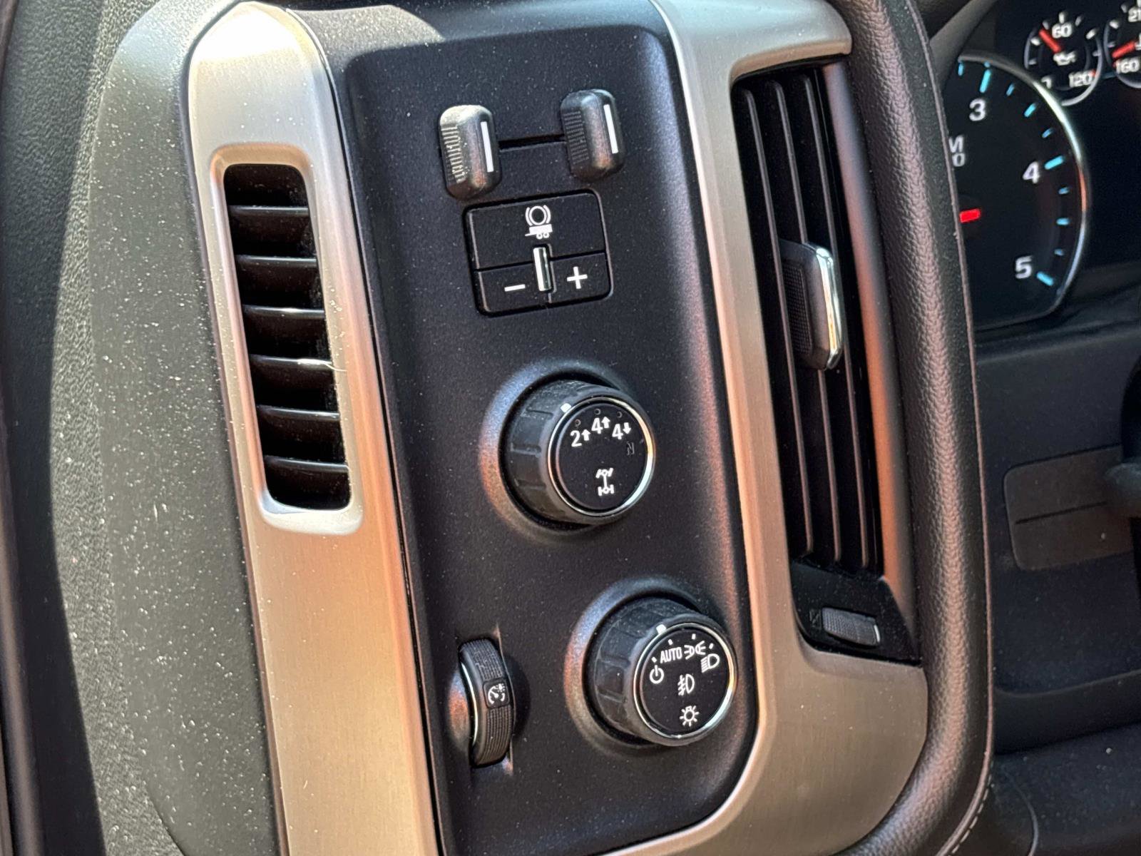 Used 2019 GMC Sierra 2500 Denali w/ Duramax Plus Package AWD/4WD image 19