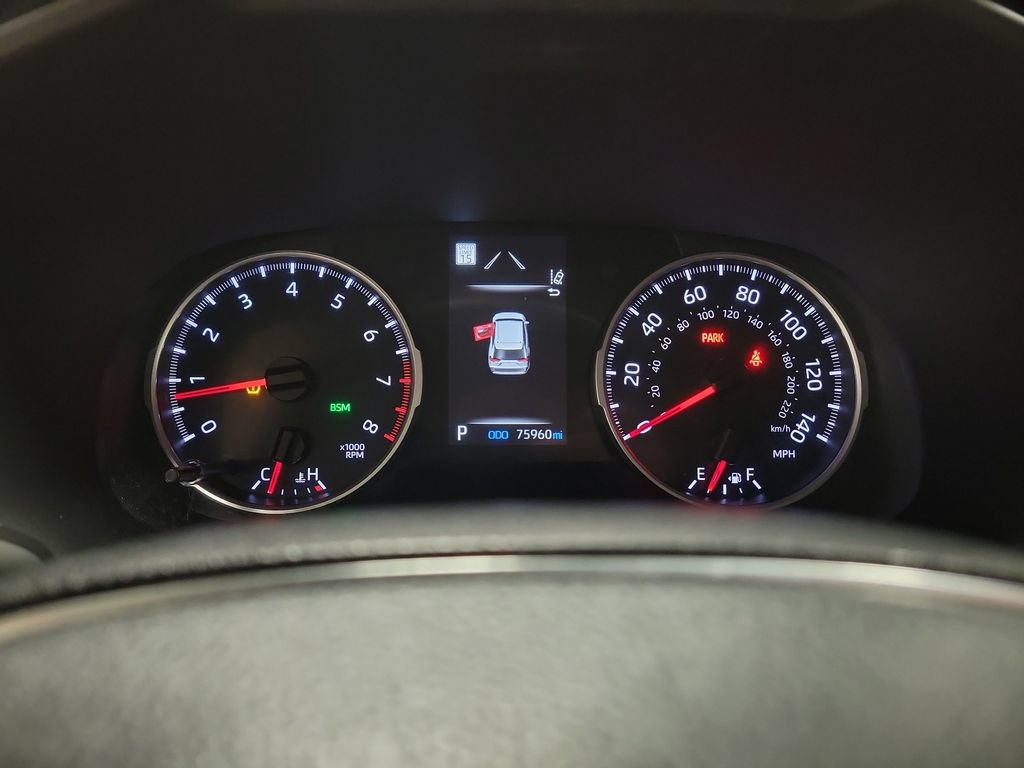 Used 2022 Toyota RAV4 XLE Premium AWD/4WD image 25