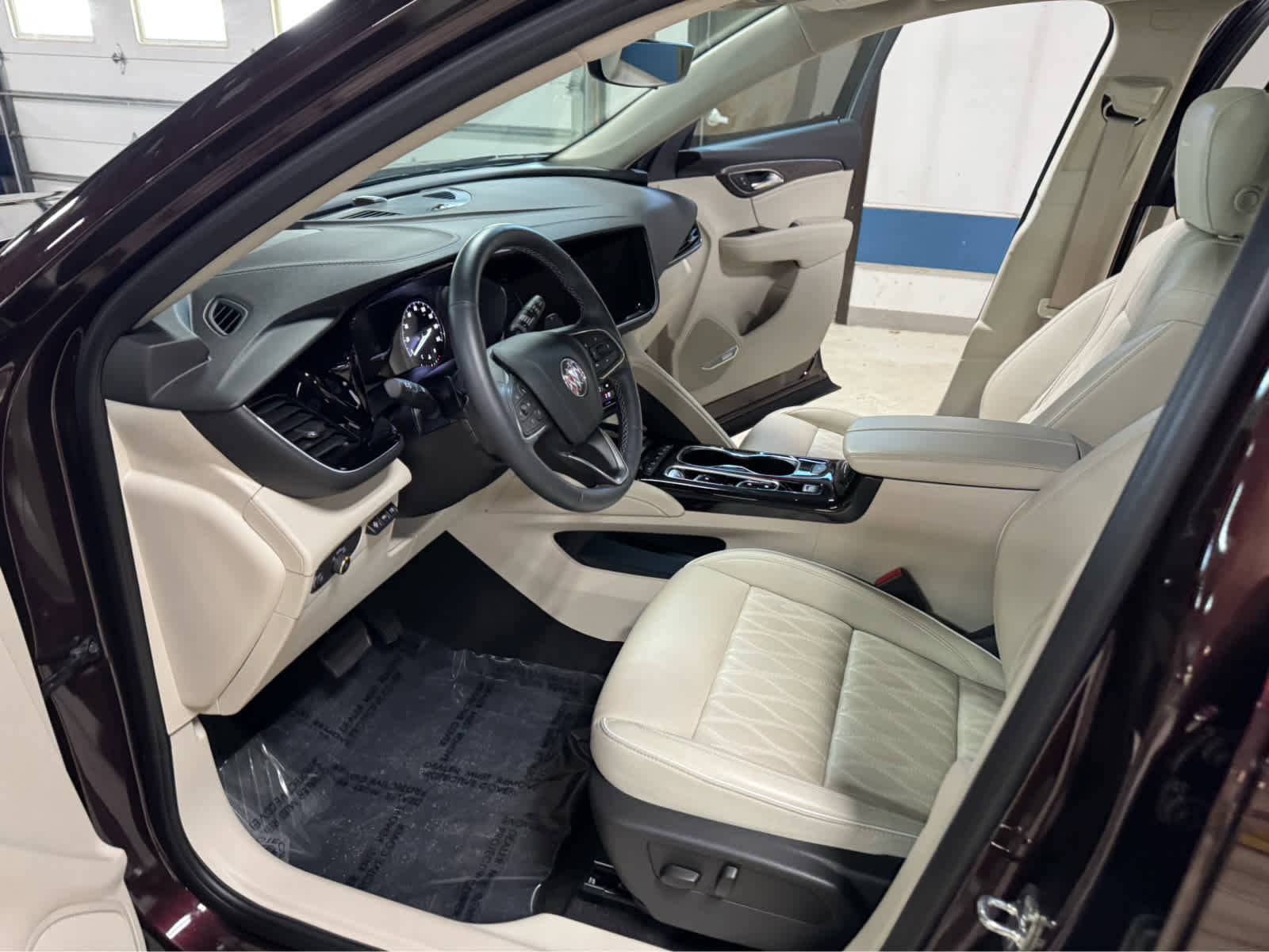 Certified 2022 Buick Envision Avenir w/ Technology Package II image 15