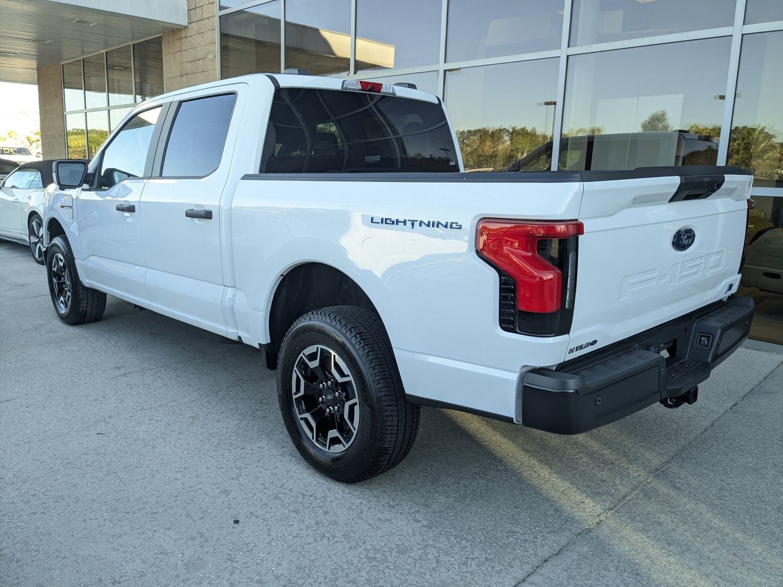 New 2023 Ford F150 Lightning Pro w/ Tow Technology Package image 6