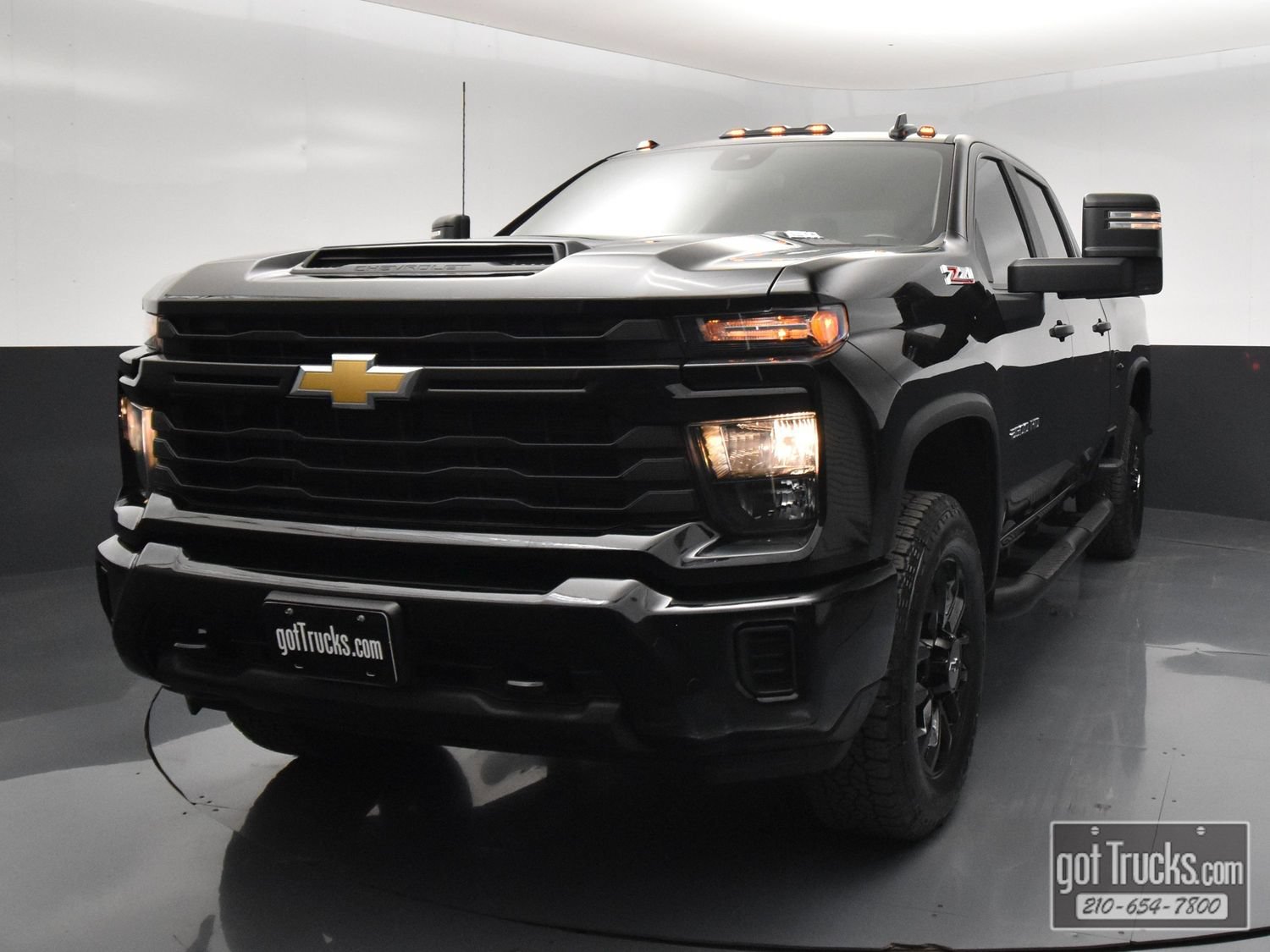 Used 2025 Chevrolet Silverado 2500 Custom w/ Z71 Off-Road Package AWD/4WD image 50