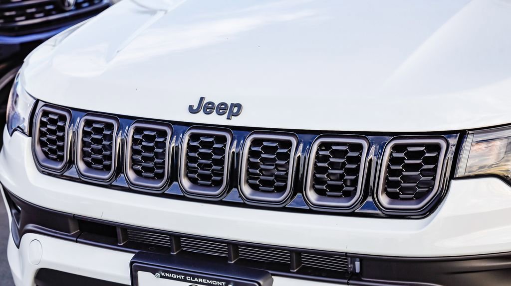 New 2026 Jeep Compass Latitude image 6