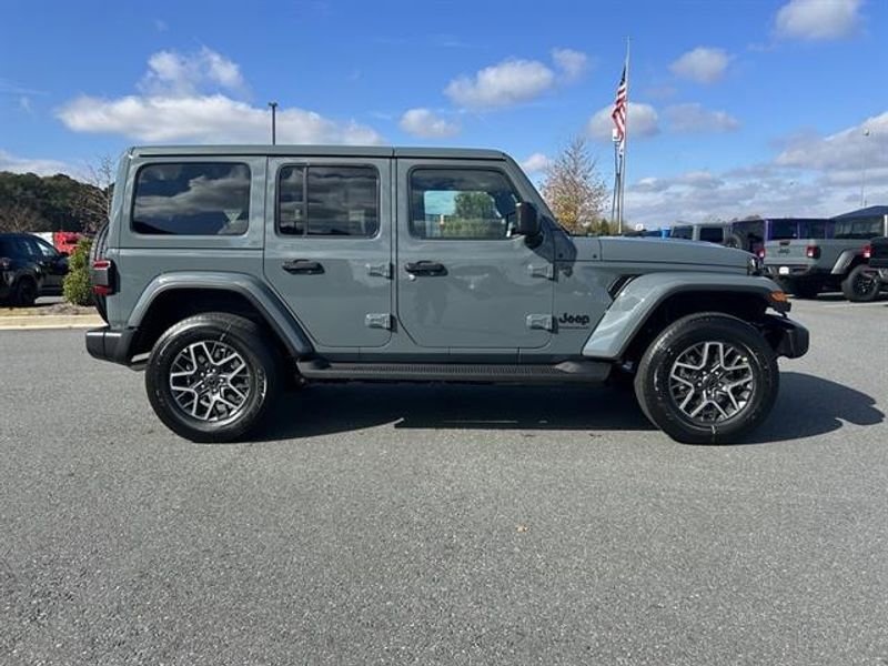 New 2026 Jeep Wrangler Unlimited Sahara AWD/4WD image 5