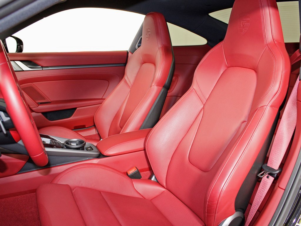 Used 2024 Porsche 911 Carrera 4S image 5