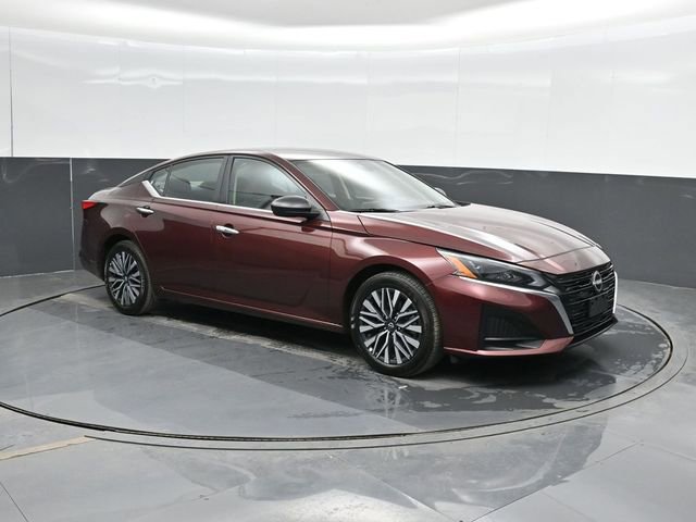 Used 2025 Nissan Altima 2.5 SV image 5
