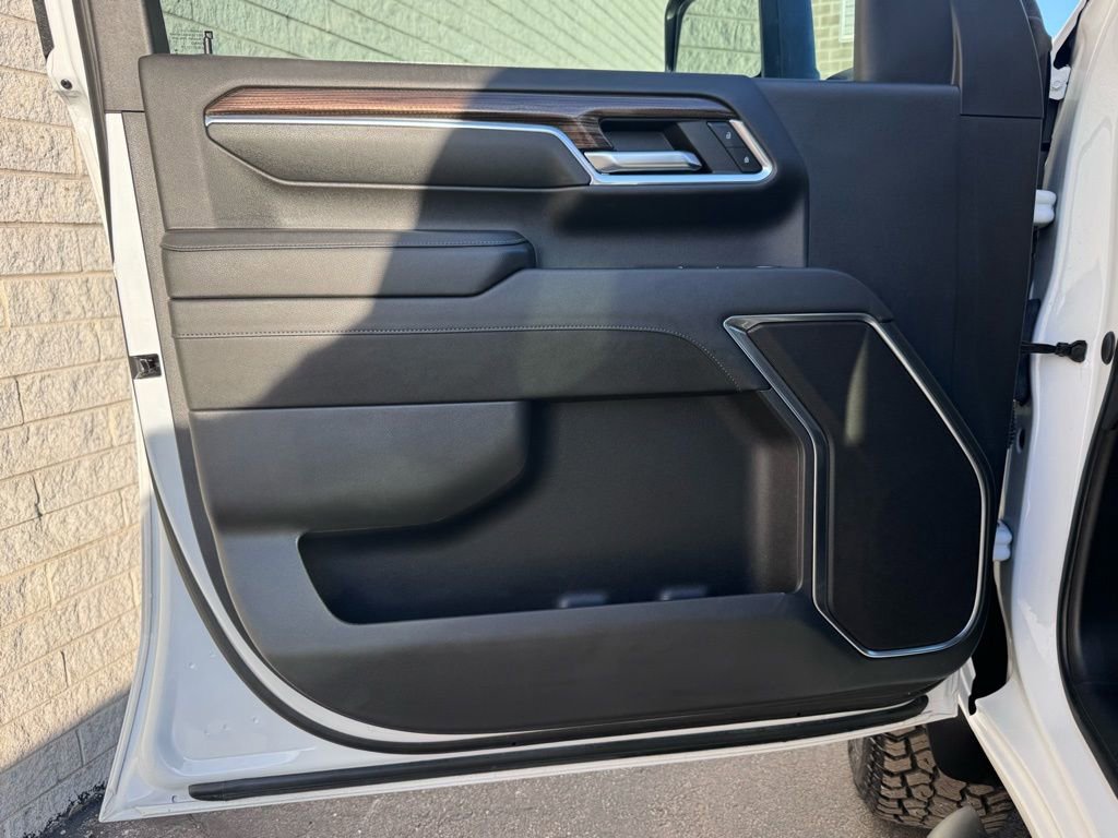 Used 2024 Chevrolet Silverado 3500 LT w/ Z71 Sport Edition image 21