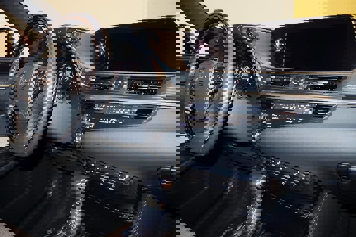 Used 2021 Lexus ES 250 w/ Premium Package image 58