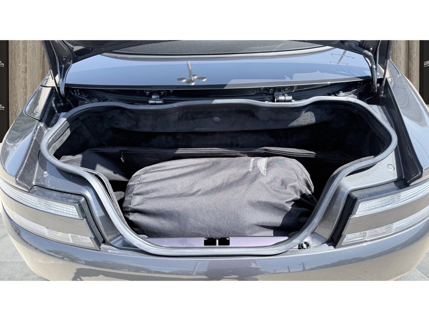 Used 2015 Aston Martin V12 Vantage S RWD image 12