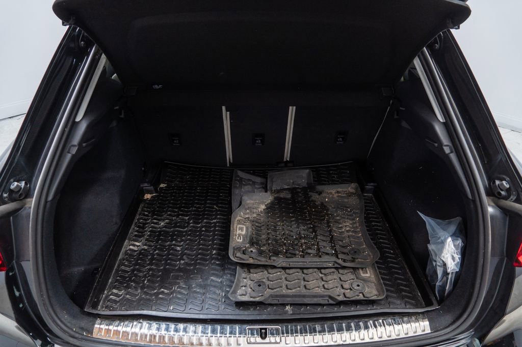 Used 2023 Audi Q3 2.0T Premium Plus w/ Premium Plus Package image 27