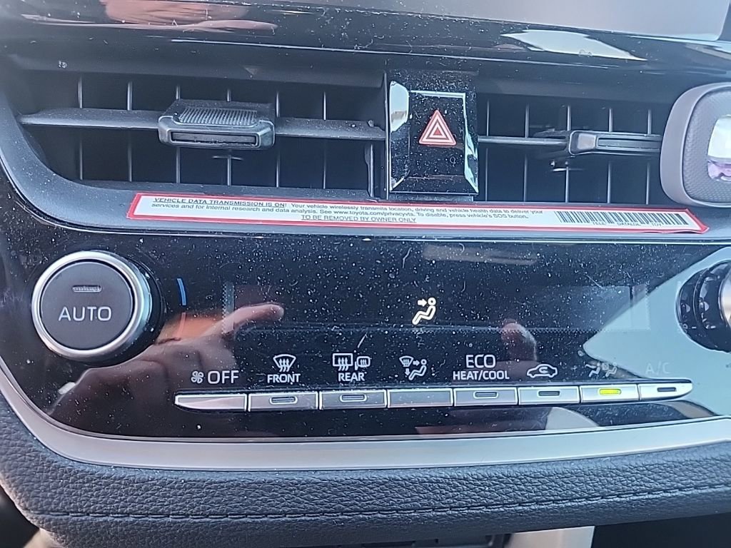 Used 2024 Toyota Corolla Cross SE AWD/4WD image 4