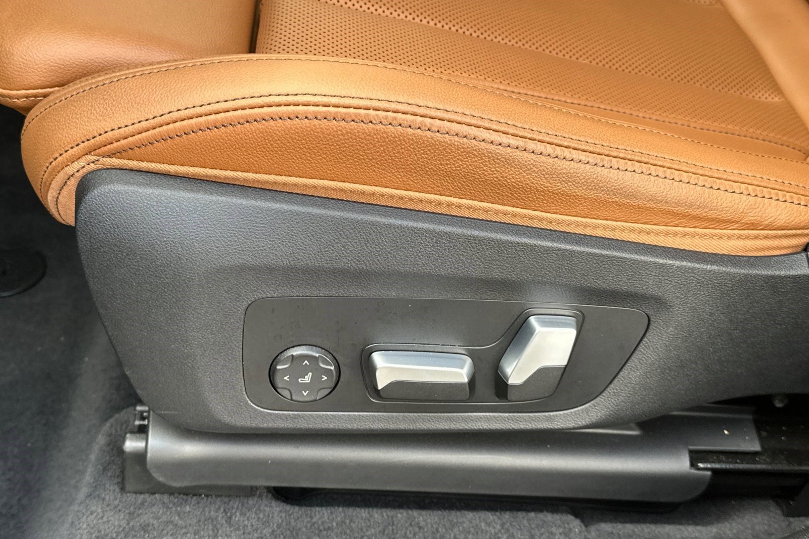 Certified 2022 BMW X3 xDrive30i w/ Convenience Package w/ZPA image 13