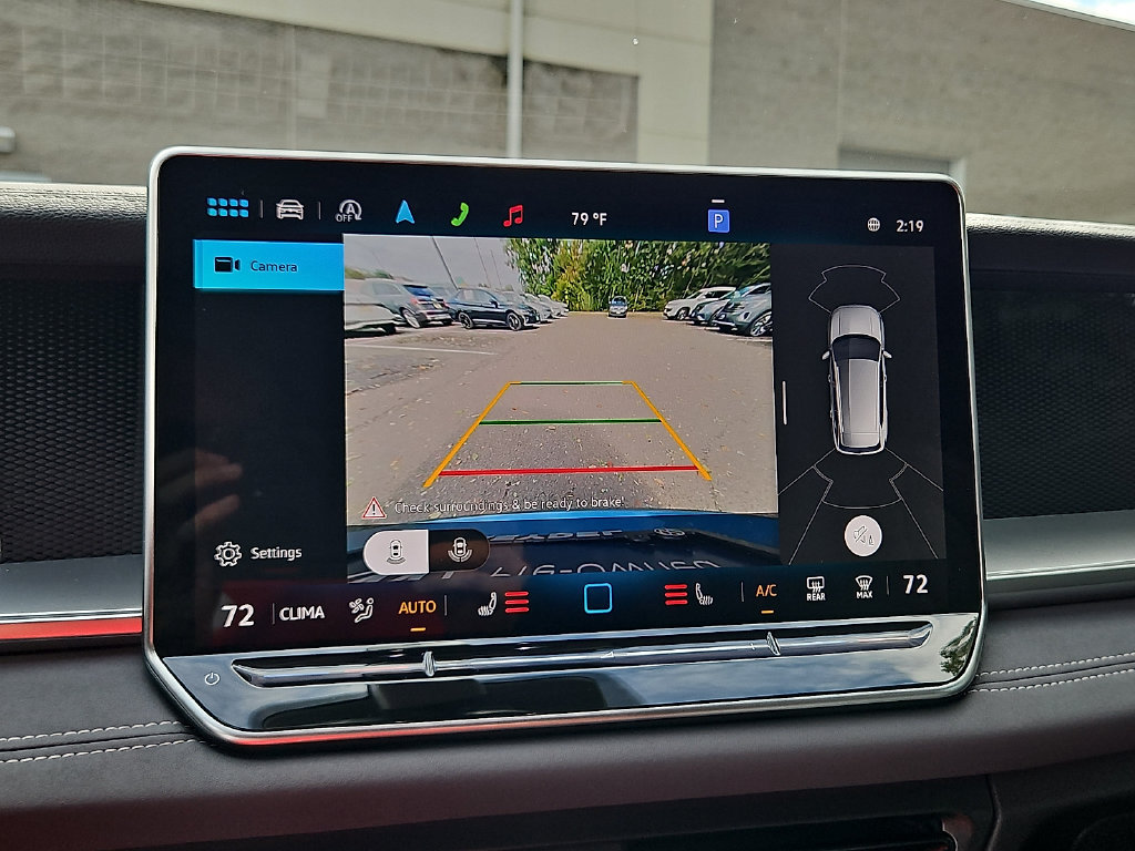 Certified 2025 Volkswagen Tiguan SE AWD/4WD image 18