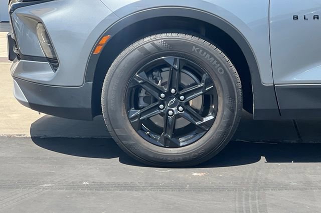 Used 2023 Chevrolet Blazer LT w/ Midnight/Sport Edition FWD image 36