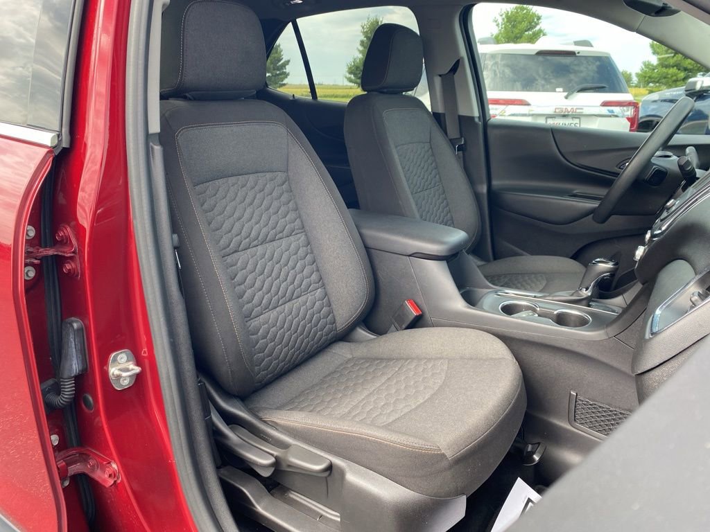 Used 2018 Chevrolet Equinox LT image 22