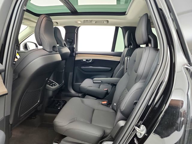 New 2026 Volvo XC90 B6 Plus w/ Protection Package image 28
