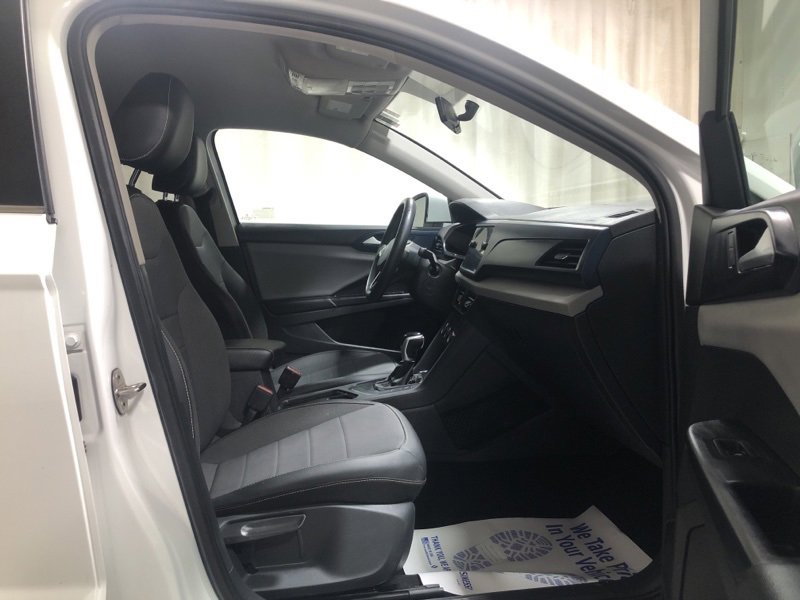Used 2022 Volkswagen Taos SE image 12