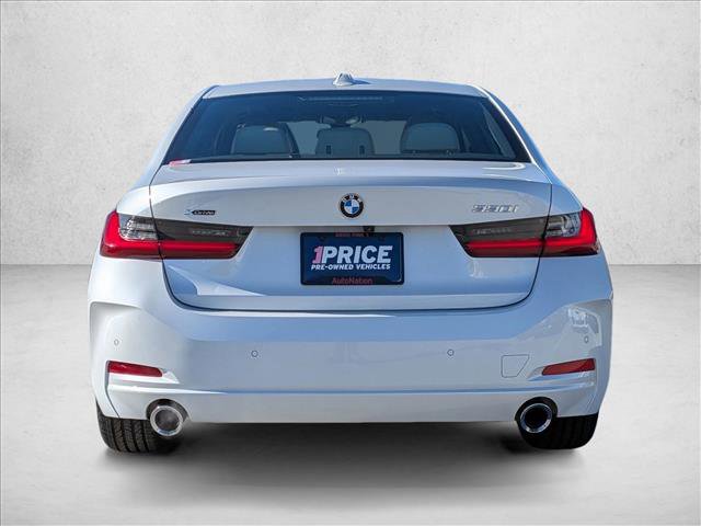 Used 2023 BMW 330i xDrive 330i xDrive w/ Driving Assistance Package image 7