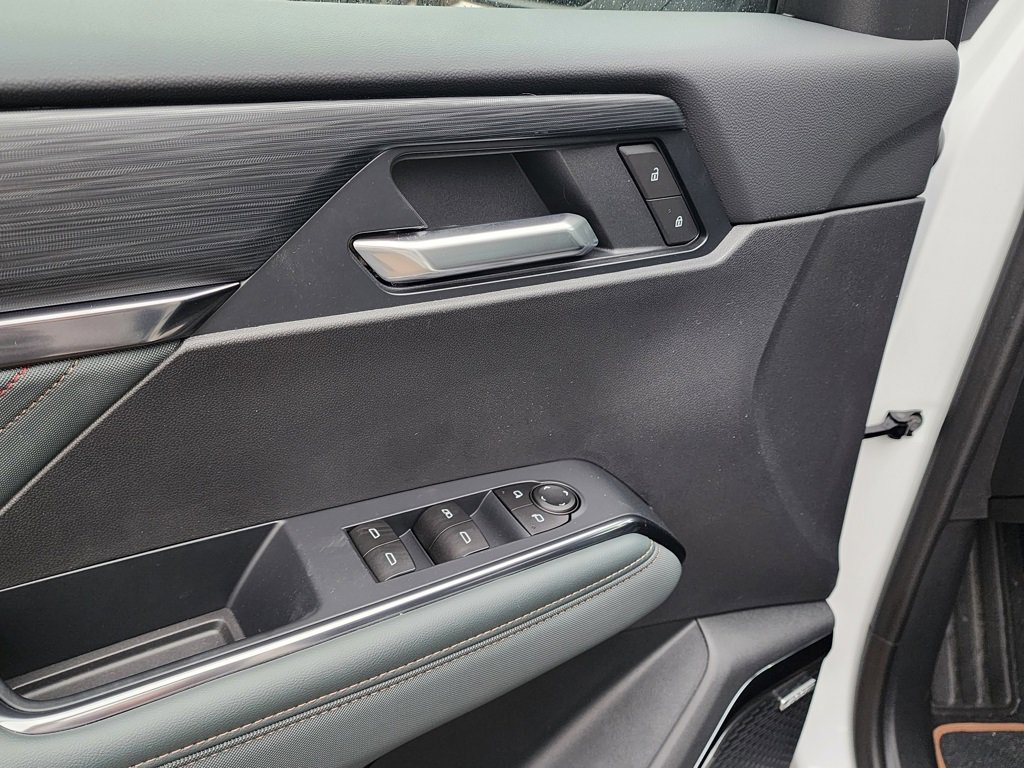 New 2026 GMC Acadia AT4 image 14