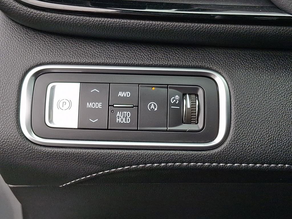 Used 2025 Buick Enclave Avenir w/ Super Cruise Package image 25