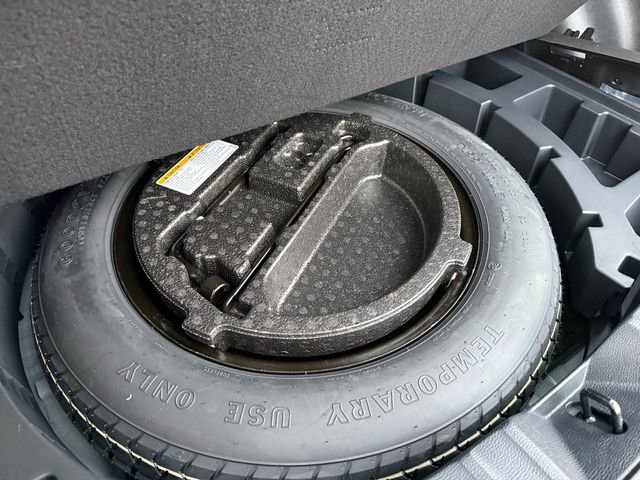 Certified 2025 Toyota Corolla Cross XLE image 34