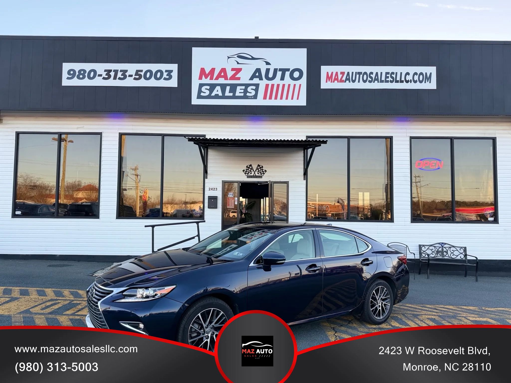 Used 2016 Lexus ES 350 w/ Navigation System Package image 1