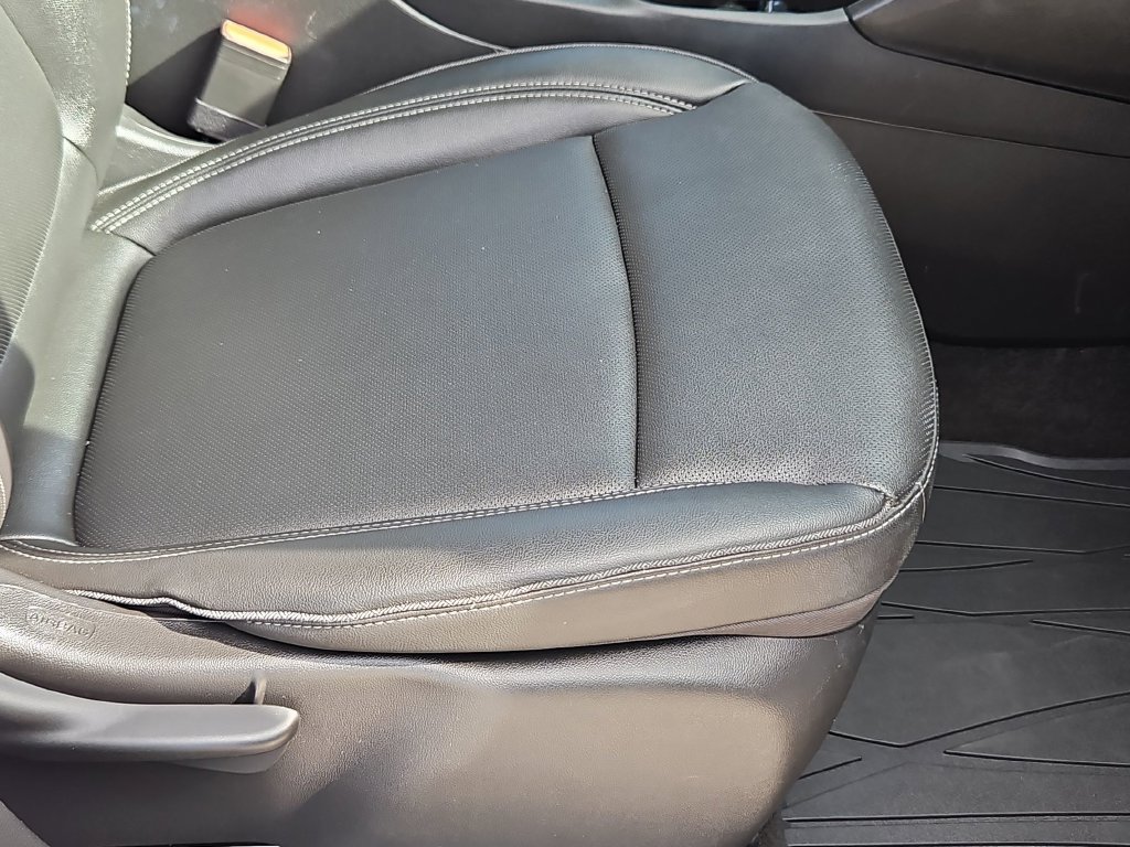 Used 2024 Buick Encore GX Sport Touring AWD/4WD image 28