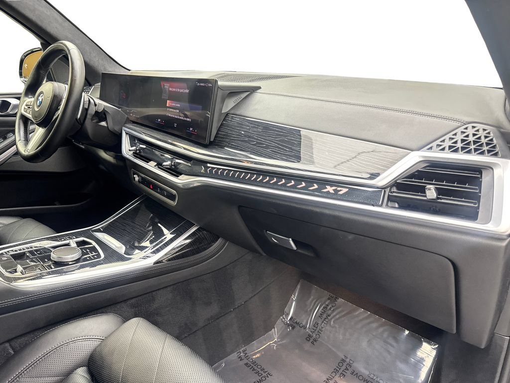 Used 2023 BMW X7 xDrive40i w/ M Sport Package AWD/4WD image 56