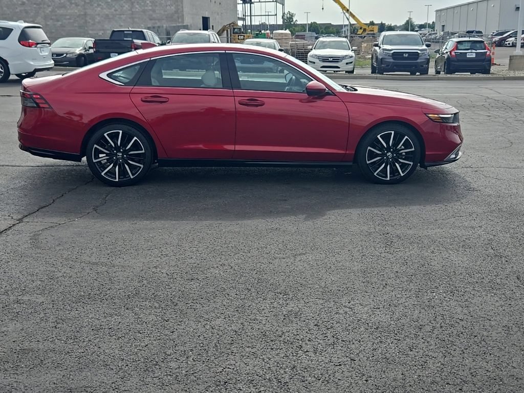 Used 2024 Honda Accord Touring image 10
