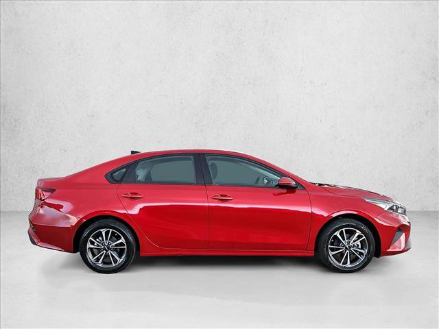 Used 2024 Kia Forte LXS FWD video 4